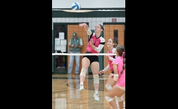 ABBY GRZEGORCZYK (#1) was credited with 6 kills and 3 blocks in least Wednesday’s Pink Out Night game against SSC.